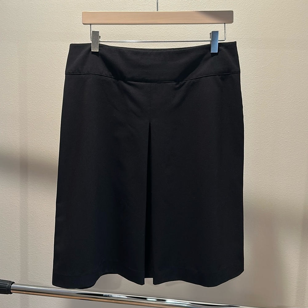 Elegant Black Women's Skirt